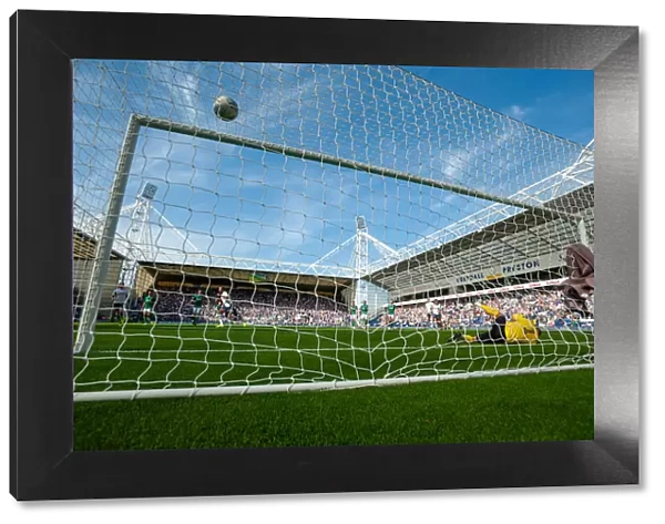 Preston North End's Daniel Johnson Scores Penalty: PNE vs Sheffield Wednesday (2019-2020)