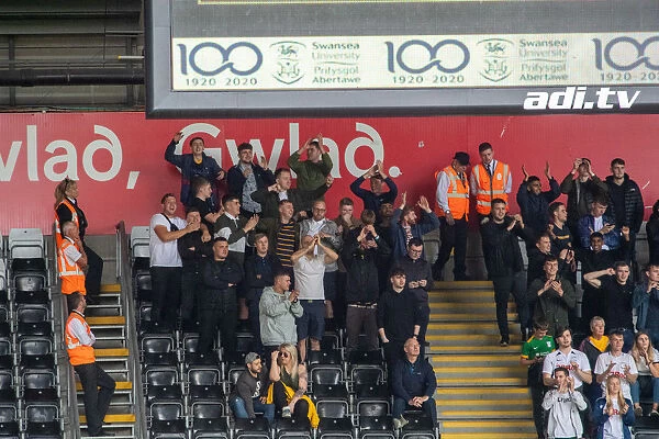 IR, Swansea City v PNE, Fans (4)