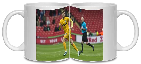 DK, Sheffield United v PNE, Yellow Kit Paul Gallagher (4)