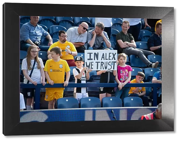 Fan Photo, In Alex We Trust