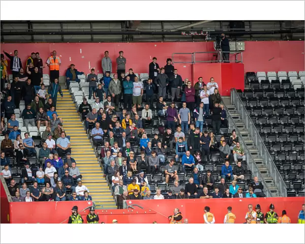 IR, Swansea City v PNE, Fans (2)