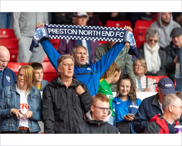 Nottingham Forest v PNE Fans 014