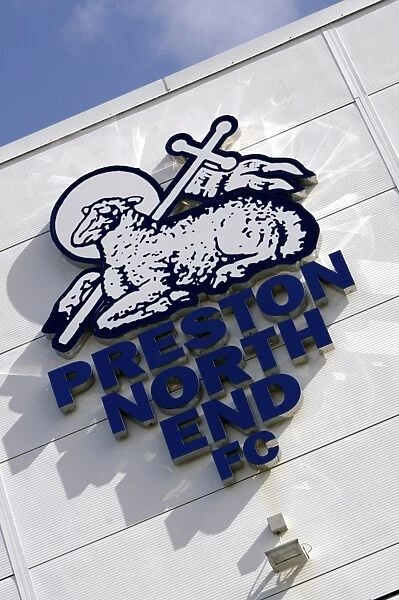 Championship Showdown: Preston North End vs. Wolverhampton Wanderers at Deepdale (2004-05)