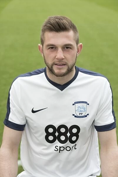 Clash in the Championship: Tom Barkhuizen at Deepdale - Preston North End vs Sheffield Wednesday (2016 / 17)