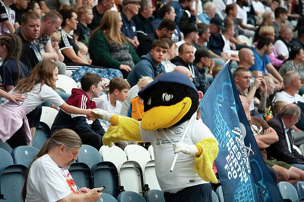 Deepdale Duck Shakes Hands With Young Fan