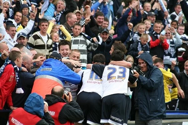 Passionate Preston North End Fans: A Sea of Images from PNE vs Birmingham (06-05-07)