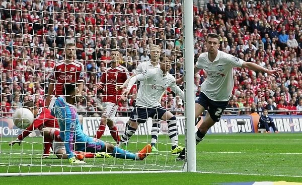 Paul Huntington Scores Preston North End's Second Goal in Sky Bet League One Play-Off Final vs Swindon Town at Wembley Stadium (24 / 5 / 15)