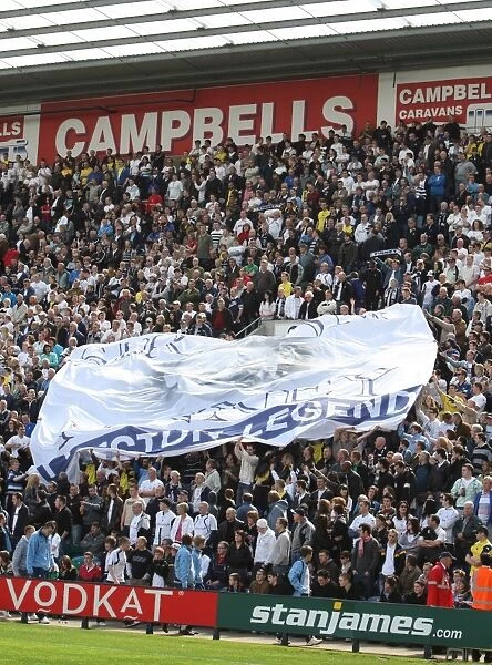 Preston North End Fans Honor Sir Tom Finney with Banner at Deepdale during Championship Match vs. Blackpool (08 / 09)