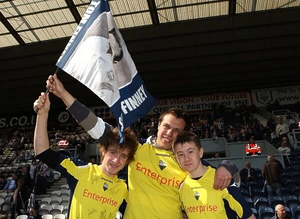 Sea of Sir Tom Finney Flags: Preston North End Fans Honor Legend at Championship Match vs Blackpool (2009)