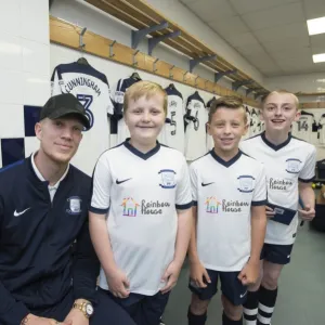 Mascot Day Out: Preston North End vs. Fulham (August 13, 2016/17)