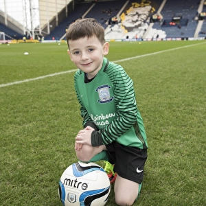Mascots Face-Off: Preston North End vs Queens Park Rangers in SkyBet Championship (February 25, 2017)