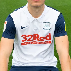 PNE Josh Earl