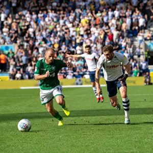 Preston North End's Tom Barkhuizen Scores Brace in SkyBet Championship Clash Against Sheffield Wednesday (24th August 2019)