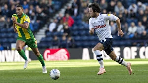 Images Dated 29th September 2018: Ben Pearson On The Attack Against West Brom